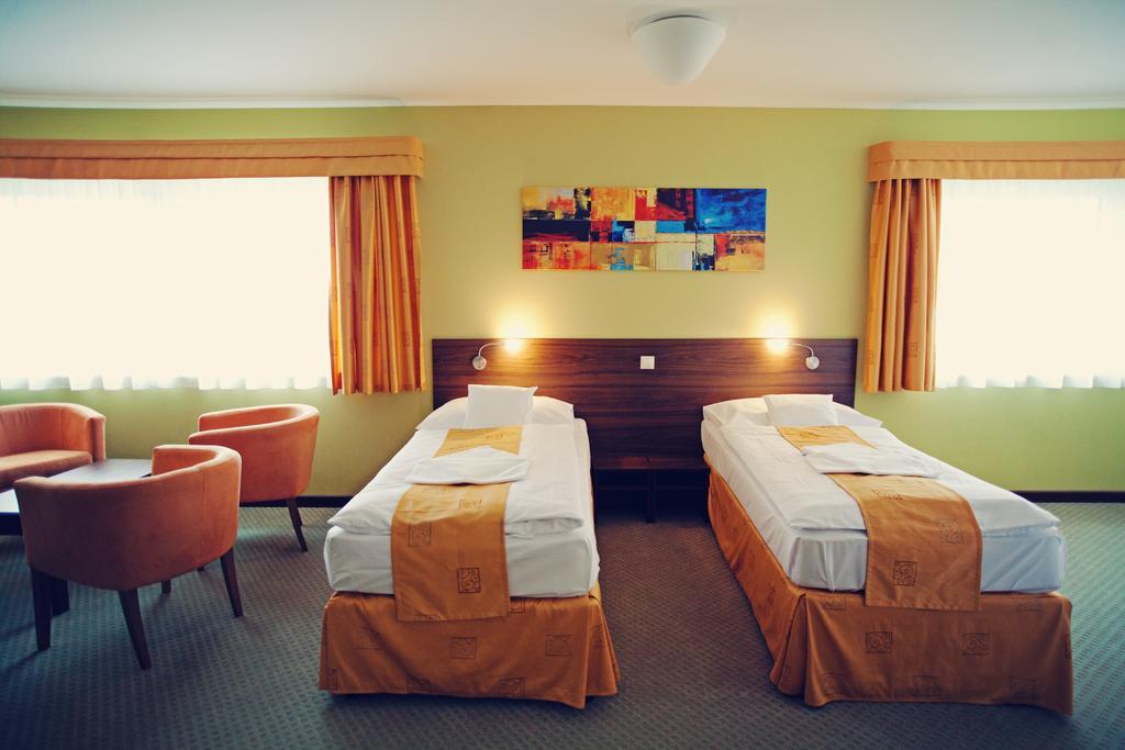 Hotel Active Prachatice Extérieur photo